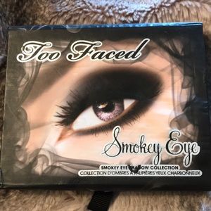 Too Faced Smokey palette